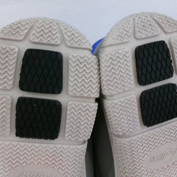 Trotters ULTIMA Slip On Sneakers Sage Grey Arch Support 8 Leather Stretch Fabric - Picture 12 of 15